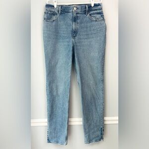 Abercrombie & Fitch Curve Love 90s Straight Ultra High Rise Light Jeans 32 14L